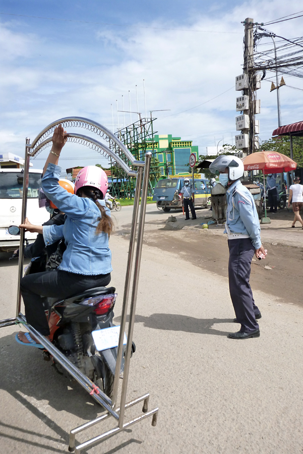 Cambodia - Phnom Penh 07-09-2011 --239