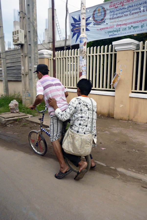 Cambodia - Phnom Penh 07-09-2011 --50