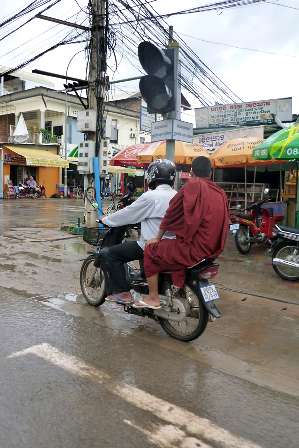 Cambodia - Siem Reap 08-09-2011 #06