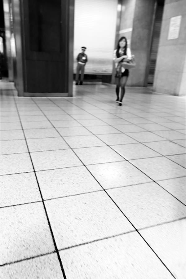 Japan - Tokyo - Ikebukuro station 13-10-2013 #-36 N&#38;B