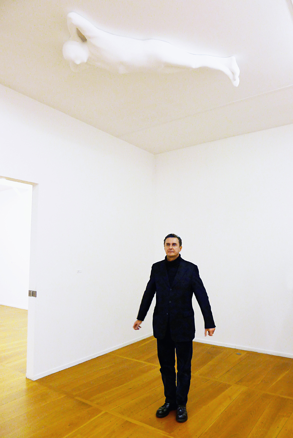 Paris - Galerie Xippas - Expo Philippe Ramette 04-02-2012 #1