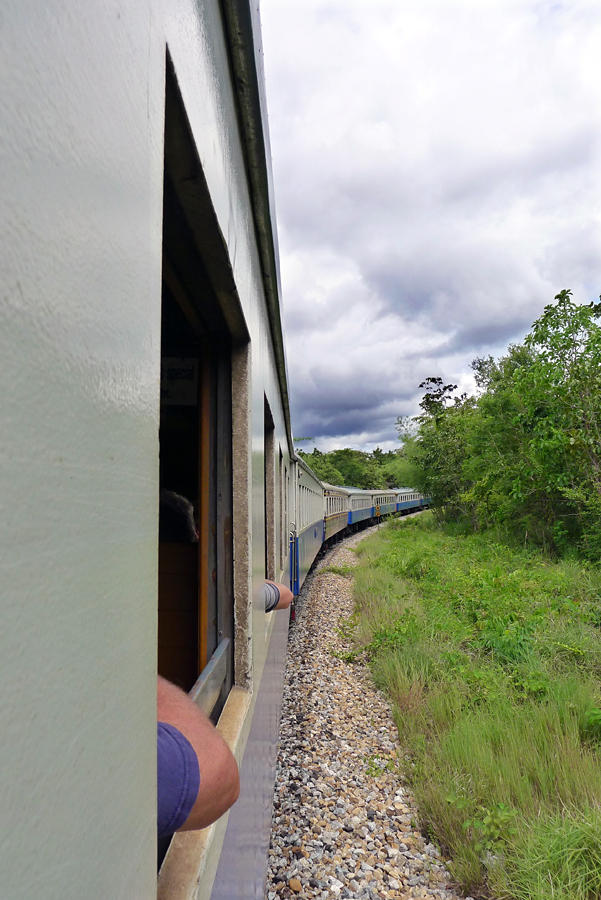 Thailand - Kanchanaburi - Train between Nam Tok &#38; Thakilen 05-09-2011 #08