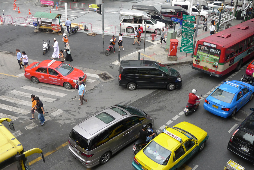 Bangkok - Th Sukhumvit 21-09-2011 #11