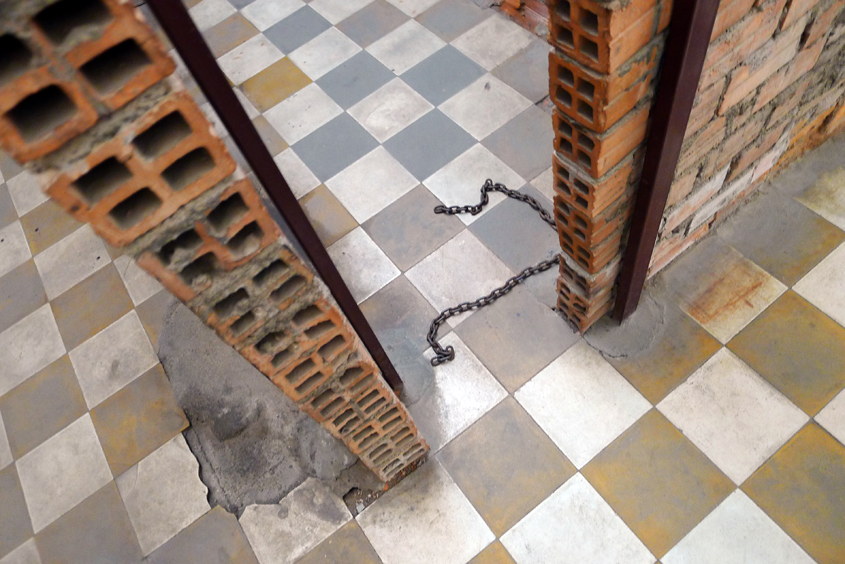 Cambodia - Phnom Penh - Toul Sleng (Camp S-21) 07-09-2011 #67