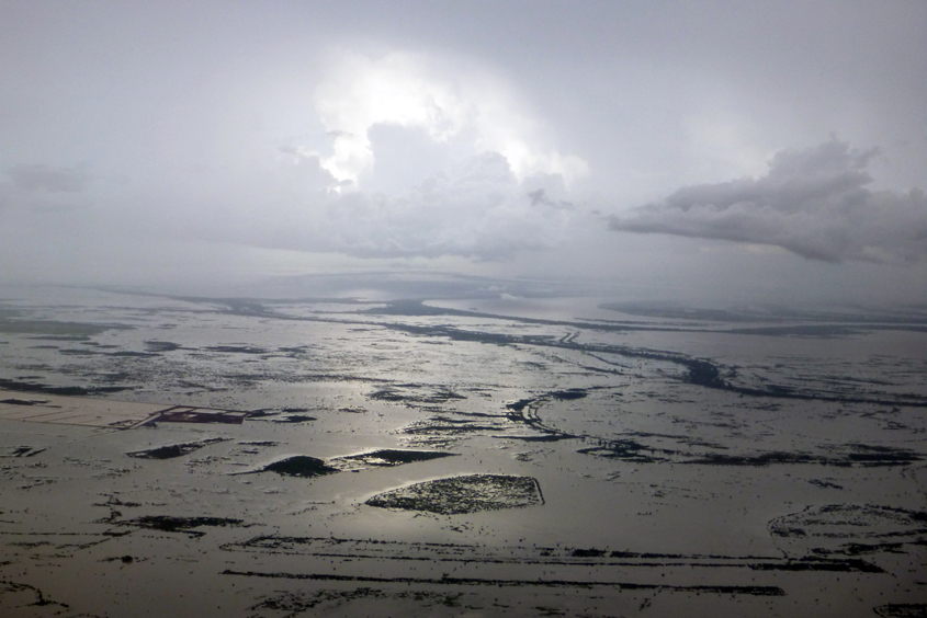 Flight AirAsia FD 3616 BKK - PHN (Cambodia) 06-09-2011 #06