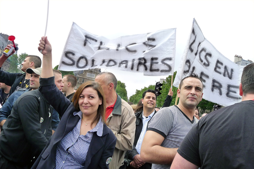 Paris - Manifestation des policiers - Pont St-Michel 11-05-2012 #13