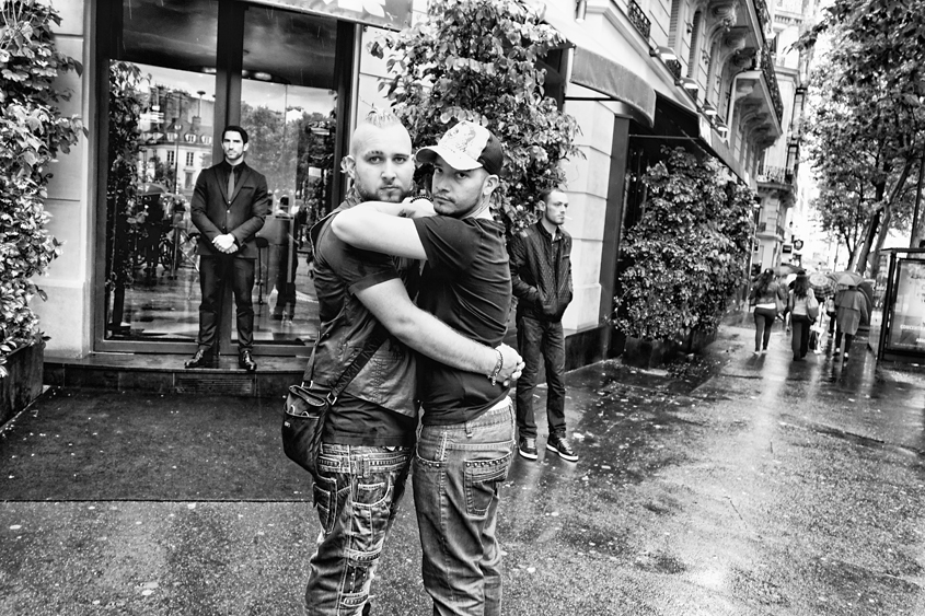 Paris - Place de la Bastille - Gay Pride 28-06-2014 #-10 (travaillée) N&#38;B