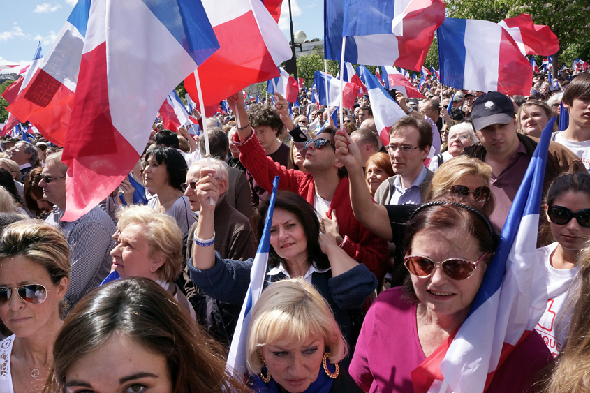 Paris - Place du Trocadéro - Rassemblement UMP 01-05-2012 #-202