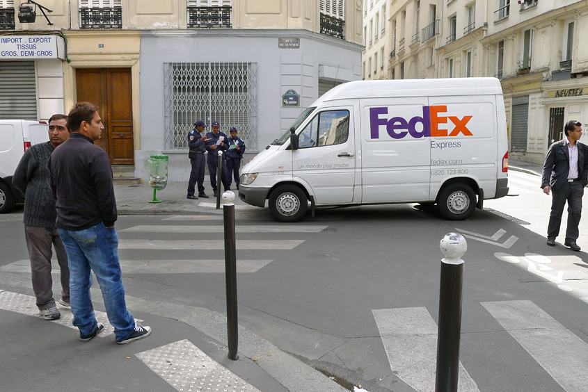 Paris - Rue des Jeûneurs 08-06-2011