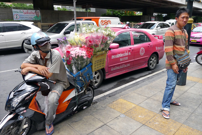 Thailand - Bangkok - Chong Nonsi 06-09-2011 #02