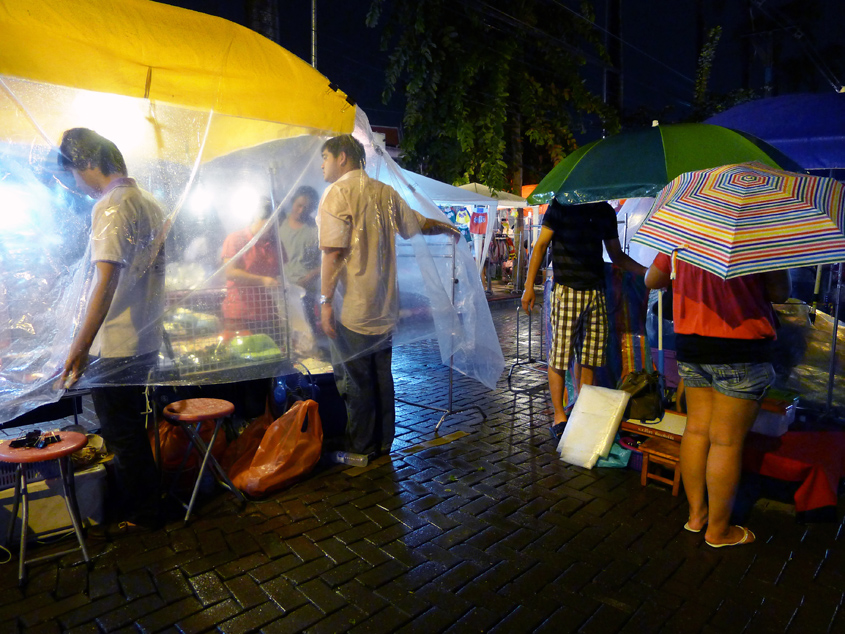 Thailand - Chiang Mai - Sunday Walking Street 11-09-2011 -50