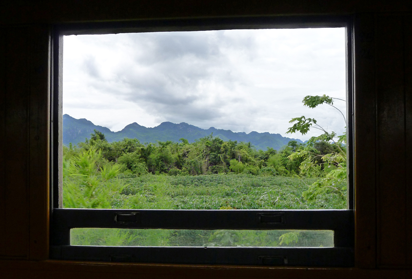 Thailand - Kanchanaburi - Train between Nam Tok &#38; Thakilen 05-09-2011 #03