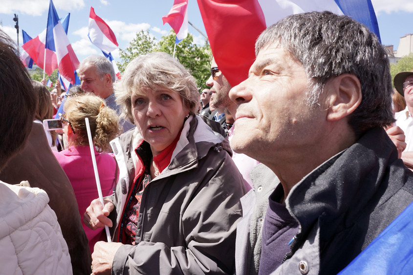 Paris - Place du Trocadero - Rassemblement UMP 01-05-2012 #-191 (travaillée)